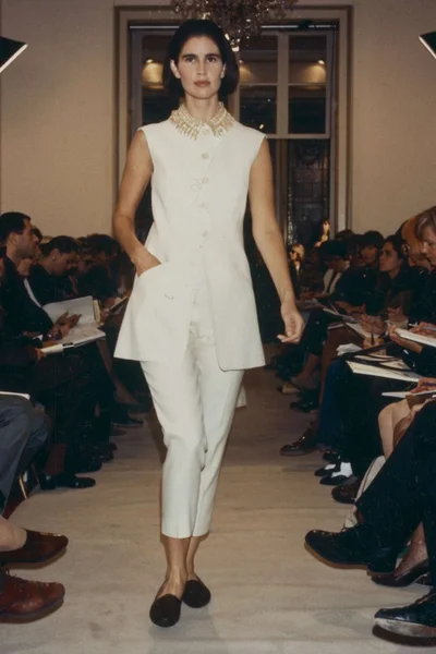 Look 28